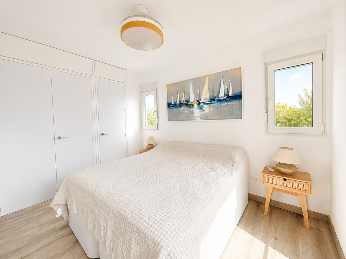 2 Bed Apartment for sale in Sotogrande Costa Del Sol, Cádiz, Spain