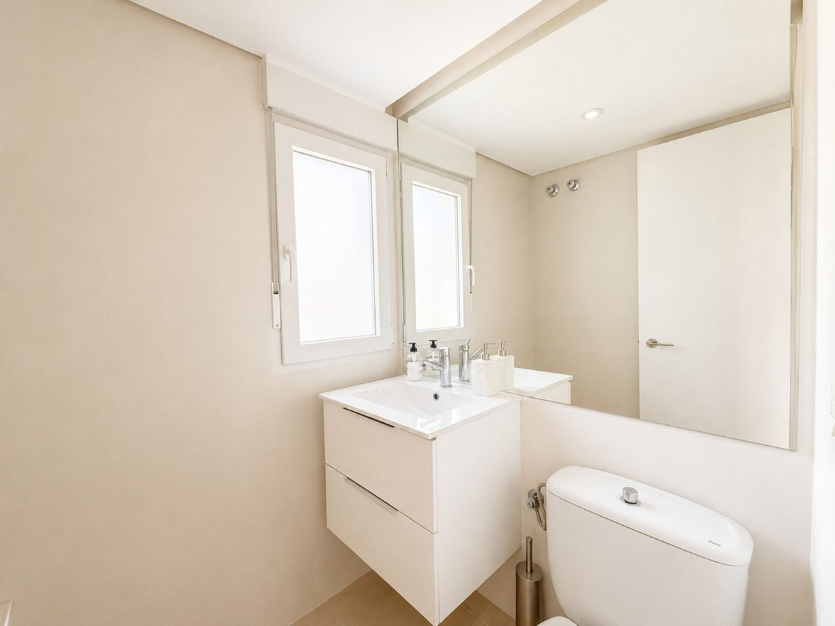 2 Bed Apartment for sale in Sotogrande Costa Del Sol, Cádiz, Spain
