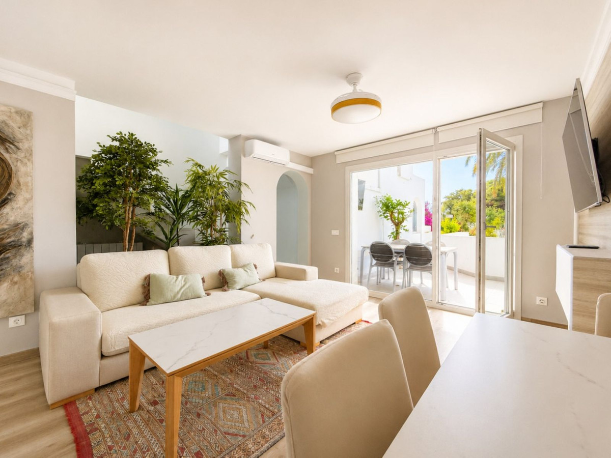 2 Bed Apartment for sale in Sotogrande Costa Del Sol, Cádiz, Spain