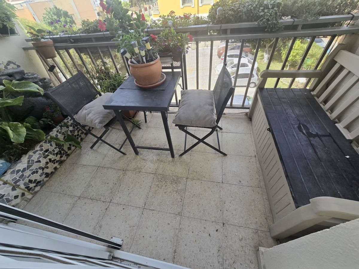 Se vende Apartamento Planta Media de 3 dormitorios en Costa Del Sol, Málaga, España