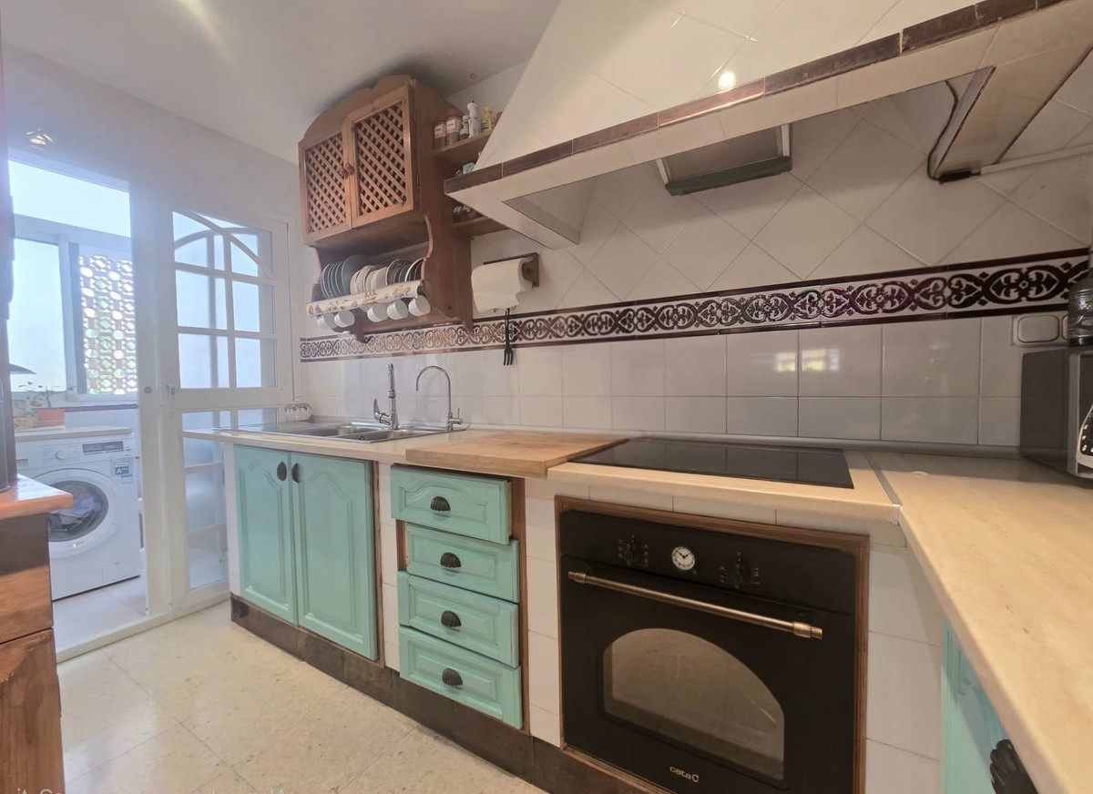 Se vende Apartamento Planta Media de 3 dormitorios en Costa Del Sol, Málaga, España