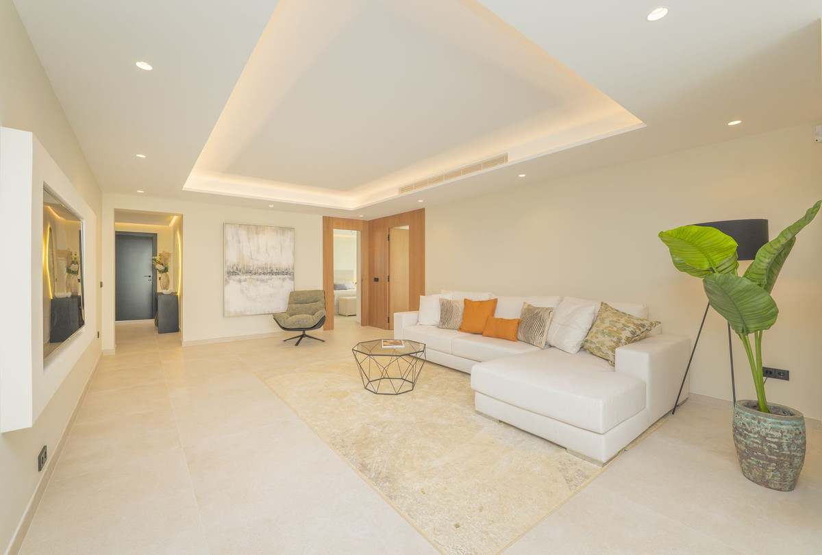 4 Bed Townhouse for sale in Atalaya Costa Del Sol, Málaga, Spain