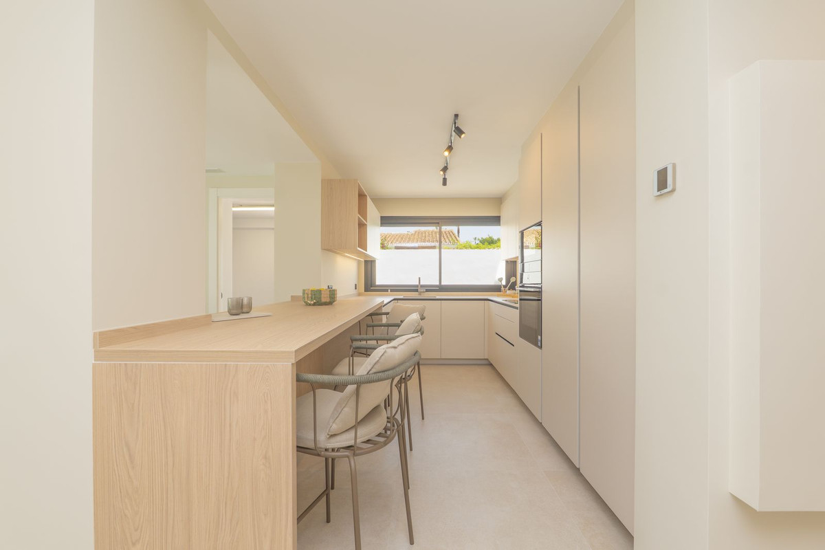 4 Bed Townhouse for sale in Atalaya Costa Del Sol, Málaga, Spain