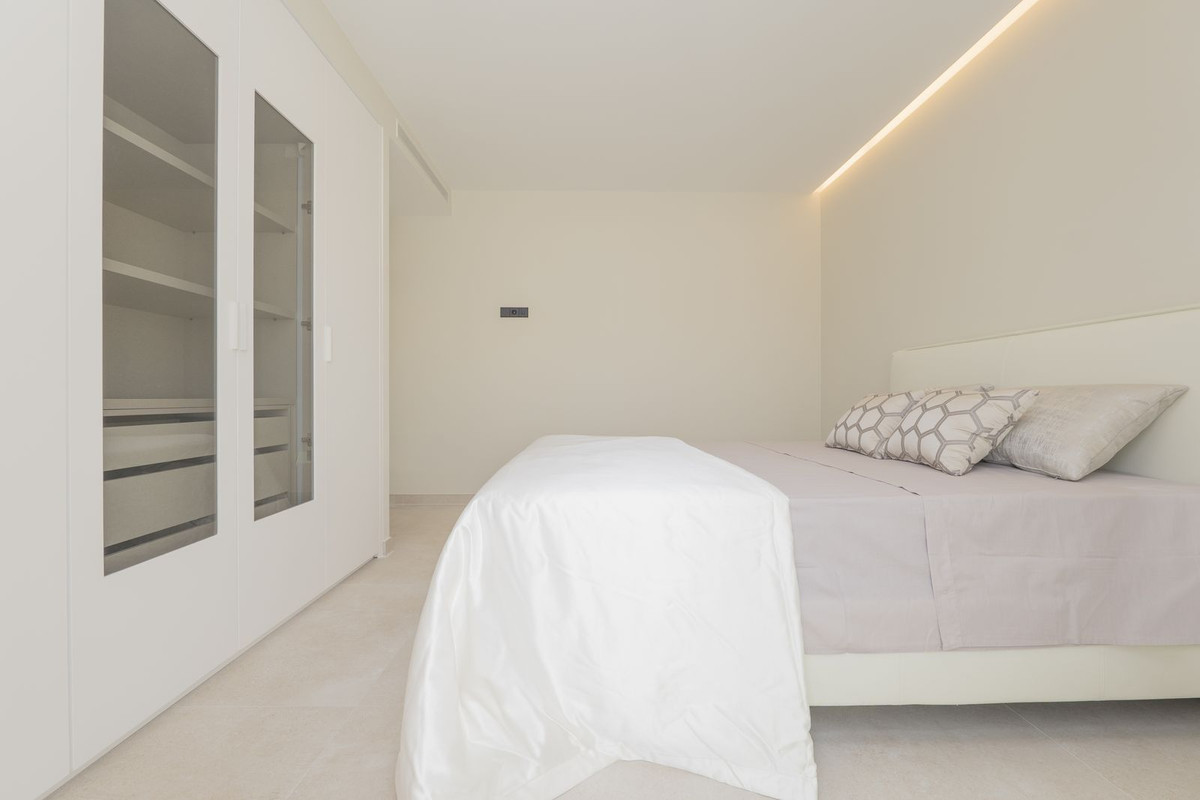 4 Bed Townhouse for sale in Atalaya Costa Del Sol, Málaga, Spain