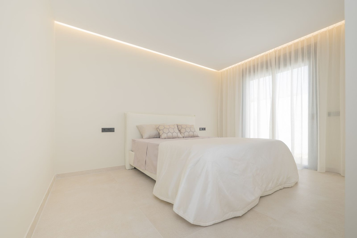 4 Bed Townhouse for sale in Atalaya Costa Del Sol, Málaga, Spain