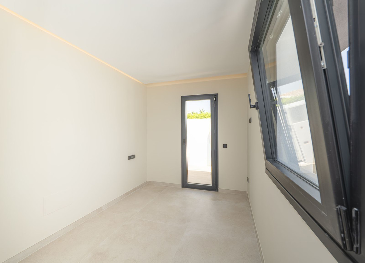 4 Bed Townhouse for sale in Atalaya Costa Del Sol, Málaga, Spain