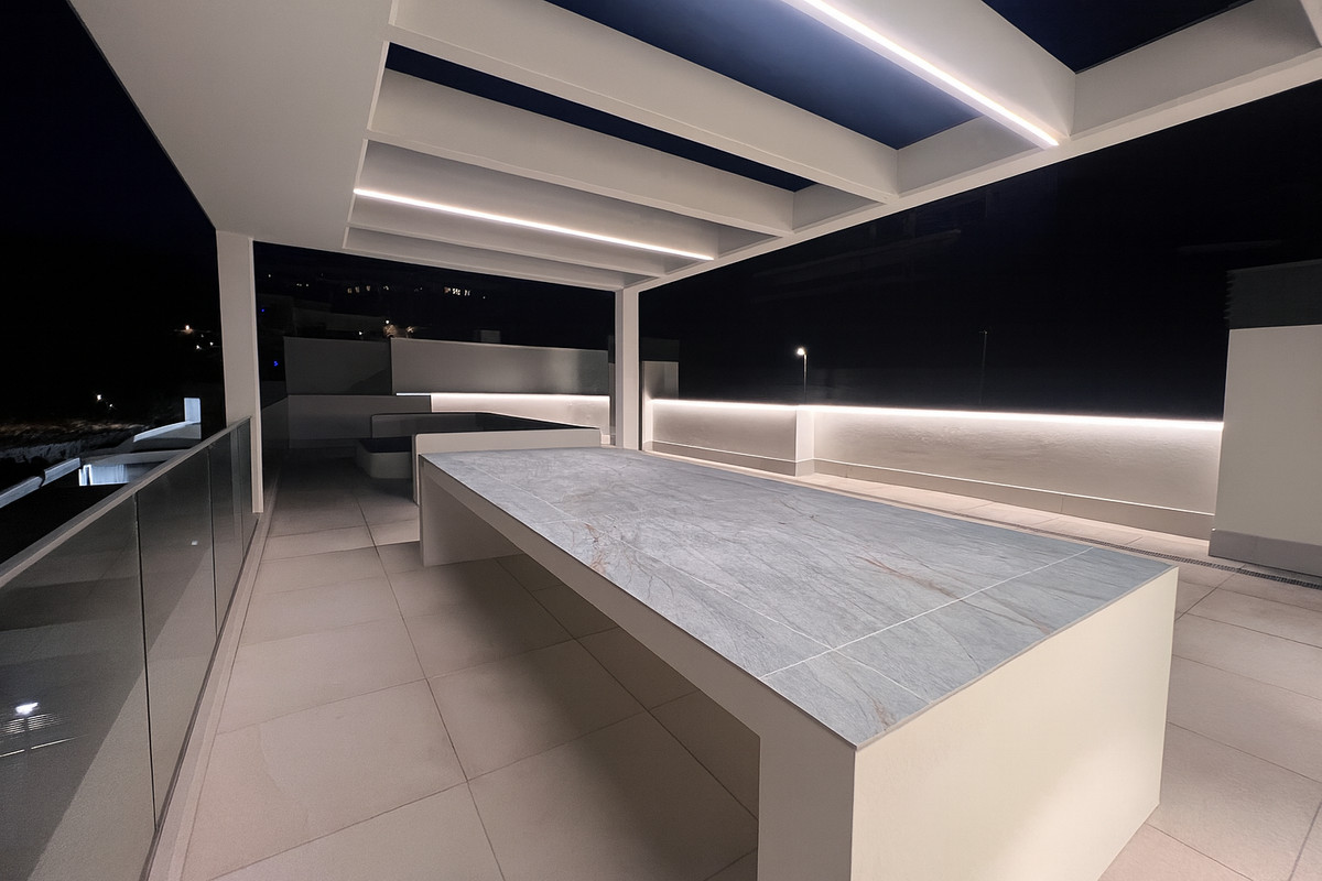 3 Bed Apartment for sale in La Quinta Costa Del Sol, Málaga, Spain