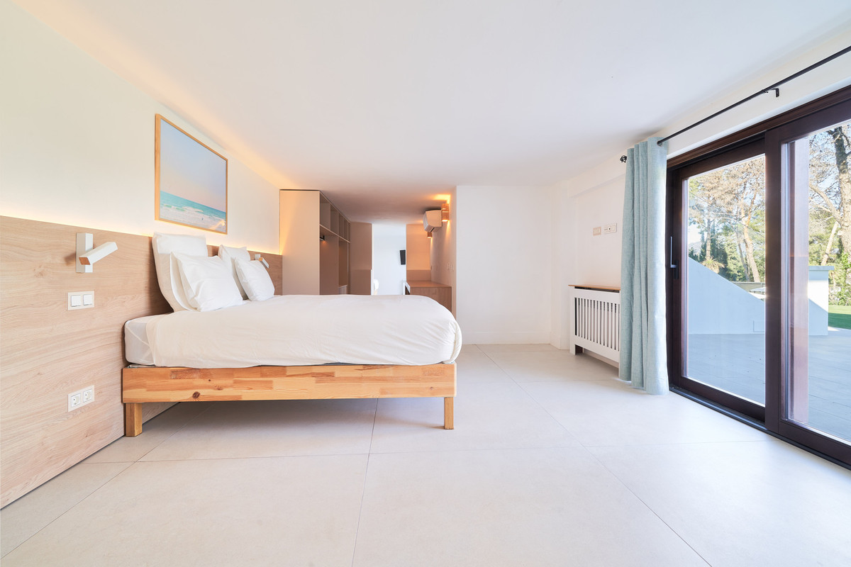 6 Bed Townhouse for sale in San Pedro De Alcántara Costa Del Sol, Málaga, Spain