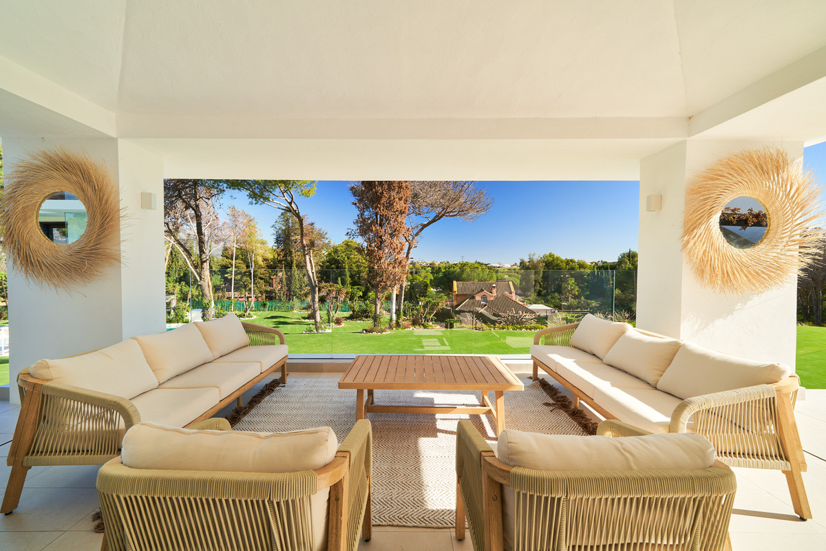 6 Bed Townhouse for sale in San Pedro De Alcántara Costa Del Sol, Málaga, Spain