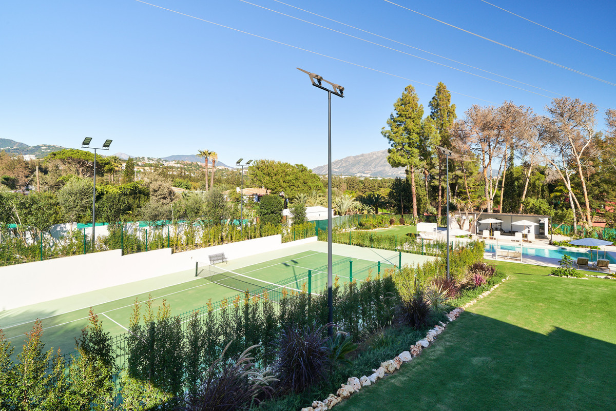 6 Bed Townhouse for sale in San Pedro De Alcántara Costa Del Sol, Málaga, Spain