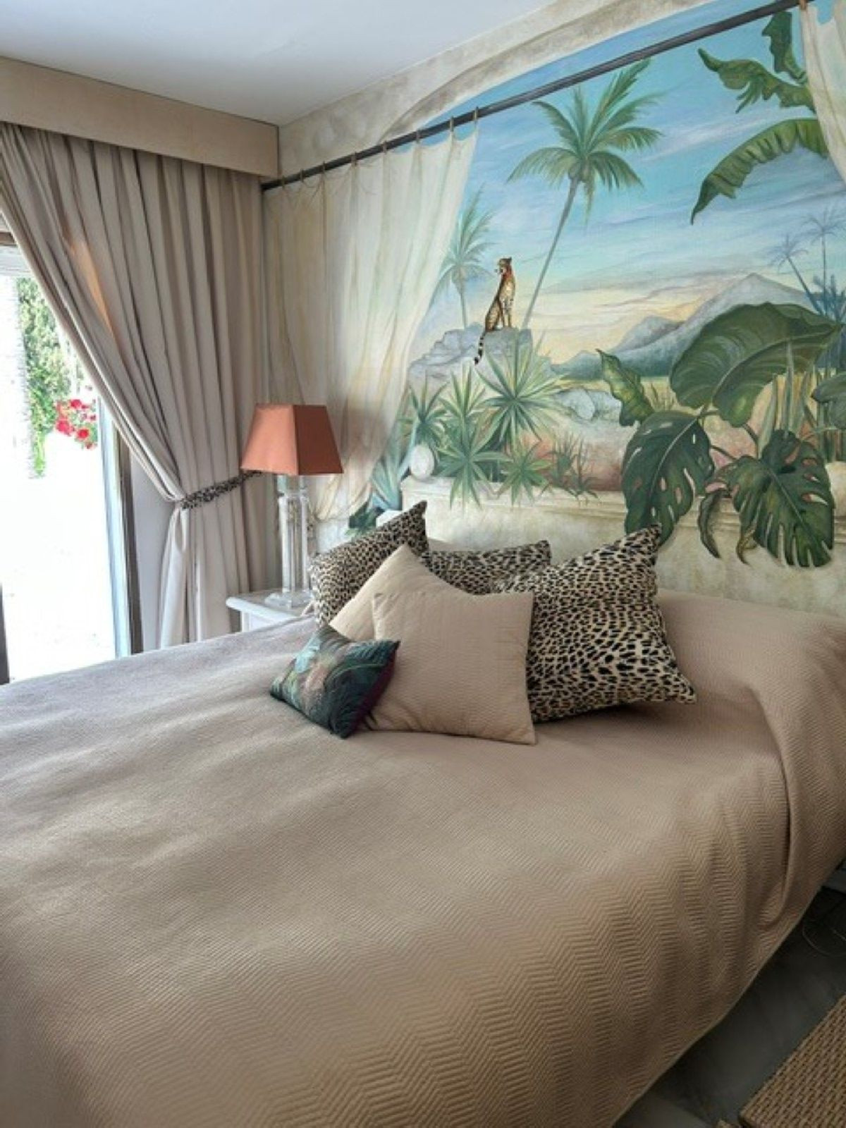 3 Bed Apartment for sale in Puerto Banús Costa Del Sol, Málaga, Spain