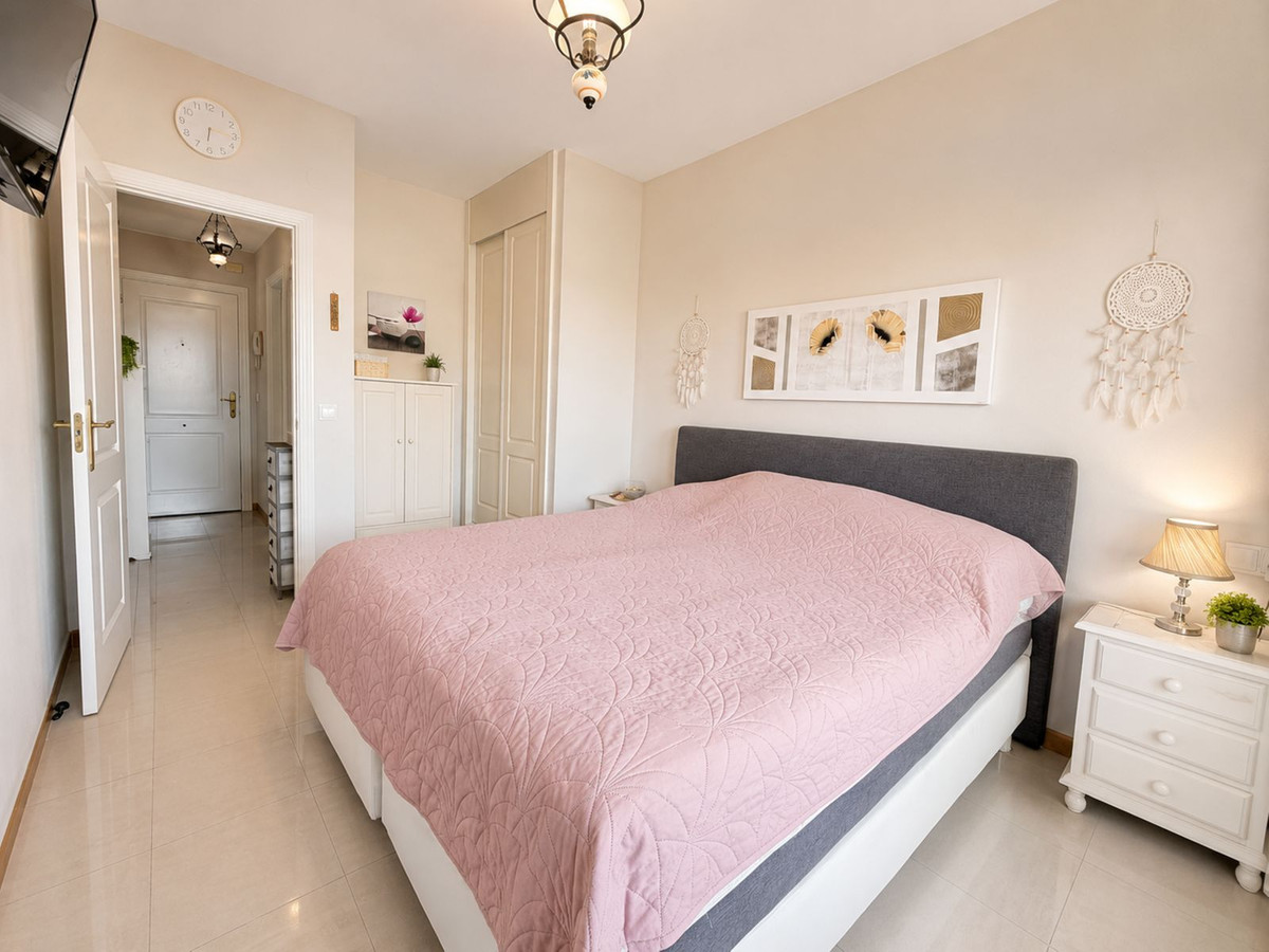 1 Bed Apartment for sale in Fuengirola Costa Del Sol, Málaga, Spain