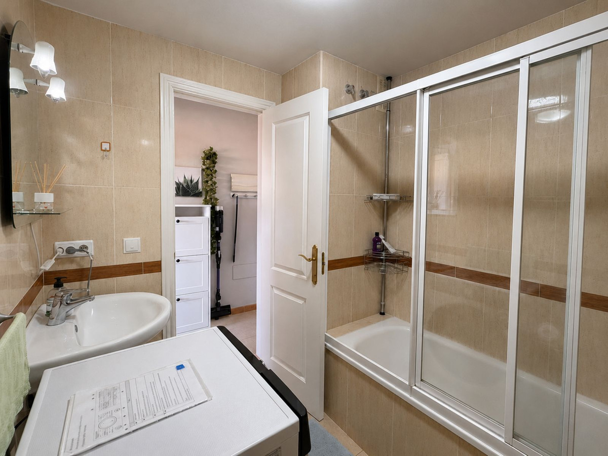 1 Bed Apartment for sale in Fuengirola Costa Del Sol, Málaga, Spain