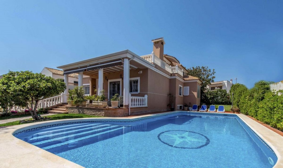 6 Bed Townhouse for sale in La Mata Costa Blanca, Alicante, Spain
