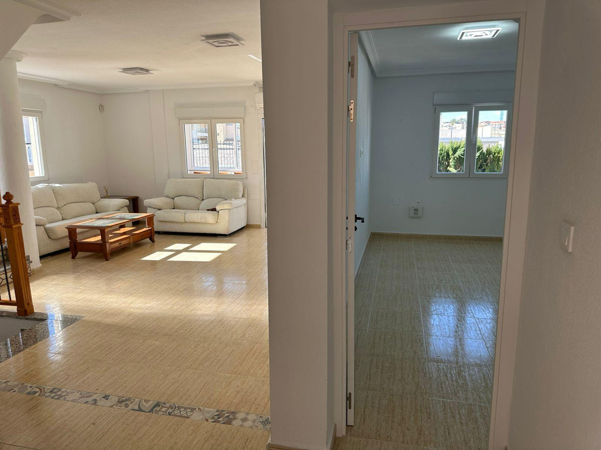 Se vende Adosada de 4 dormitorios en Costa Blanca, Alicante, España