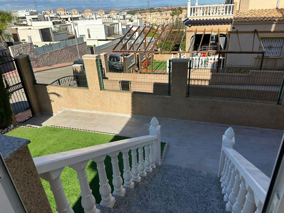 Se vende Adosada de 4 dormitorios en Costa Blanca, Alicante, España