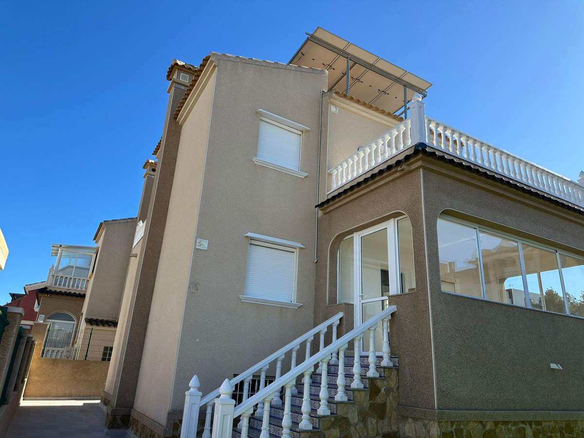 Se vende Adosada de 4 dormitorios en Costa Blanca, Alicante, España