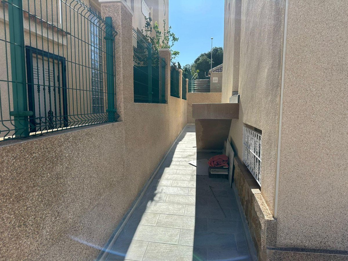 Se vende Adosada de 4 dormitorios en Costa Blanca, Alicante, España