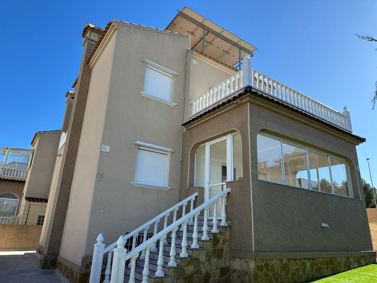 Se vende Adosada de 4 dormitorios en Costa Blanca, Alicante, España