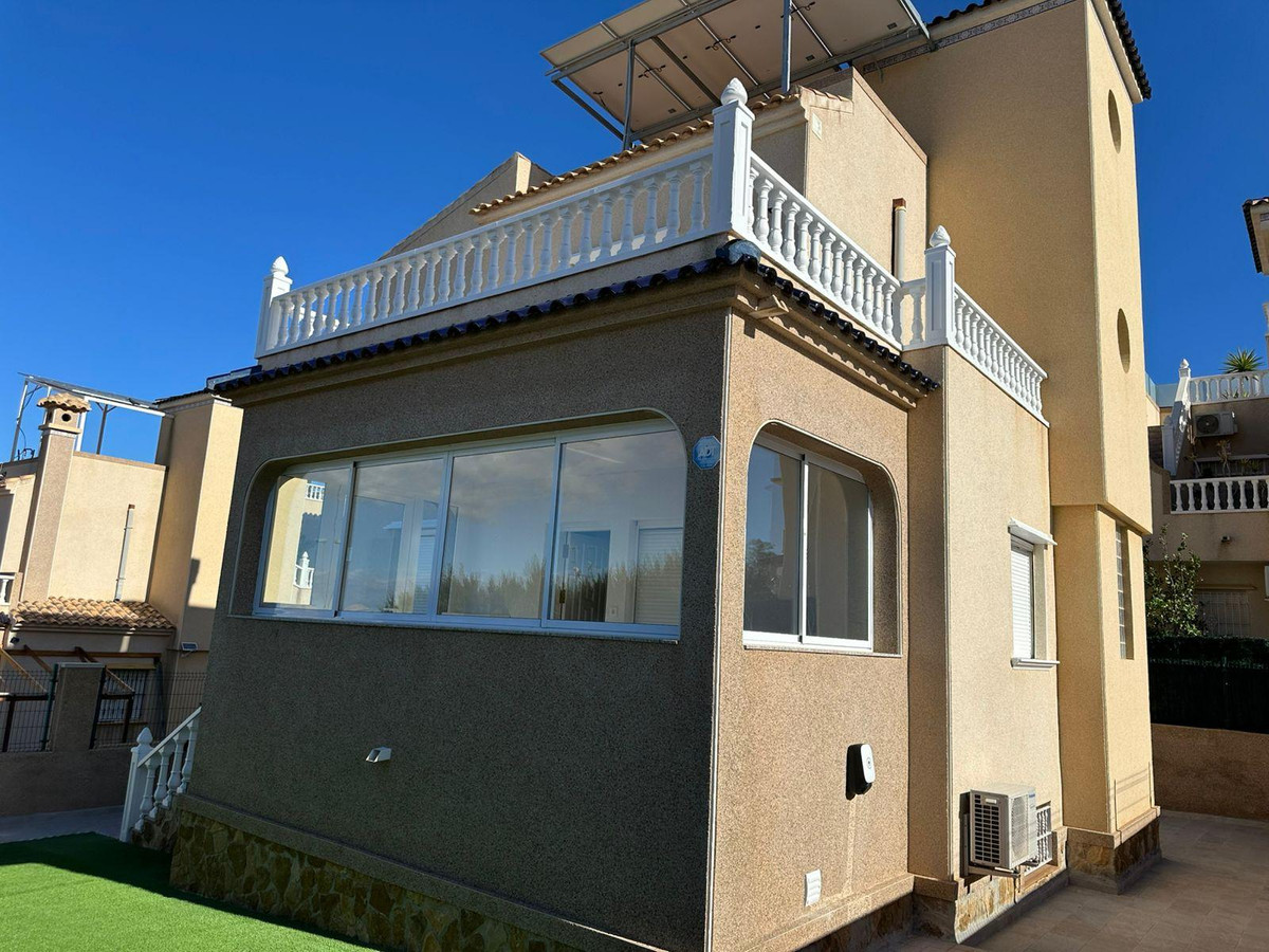 Se vende Adosada de 4 dormitorios en Costa Blanca, Alicante, España