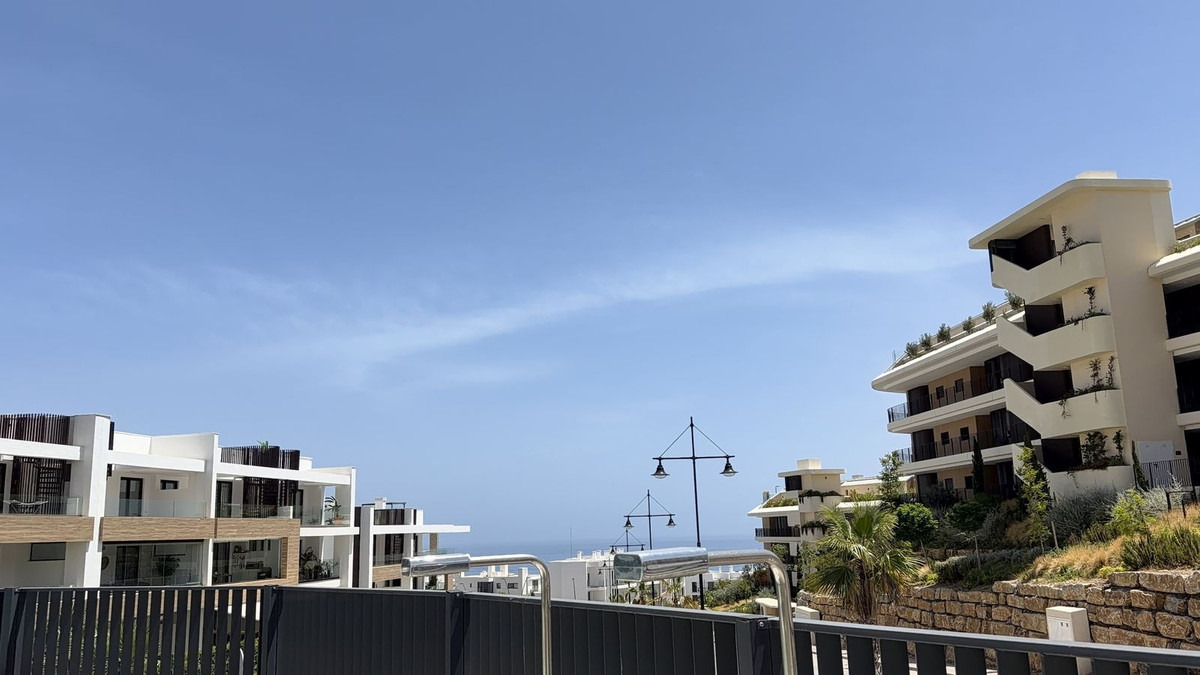 2 Bed Apartment for sale in Fuengirola Costa Del Sol, Málaga, Spain