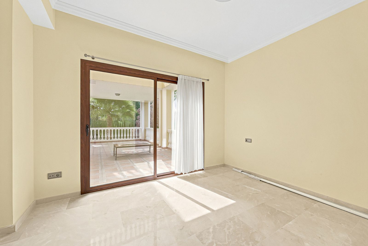 4 Bed Townhouse for sale in Hacienda Las Chapas Costa Del Sol, Málaga, Spain