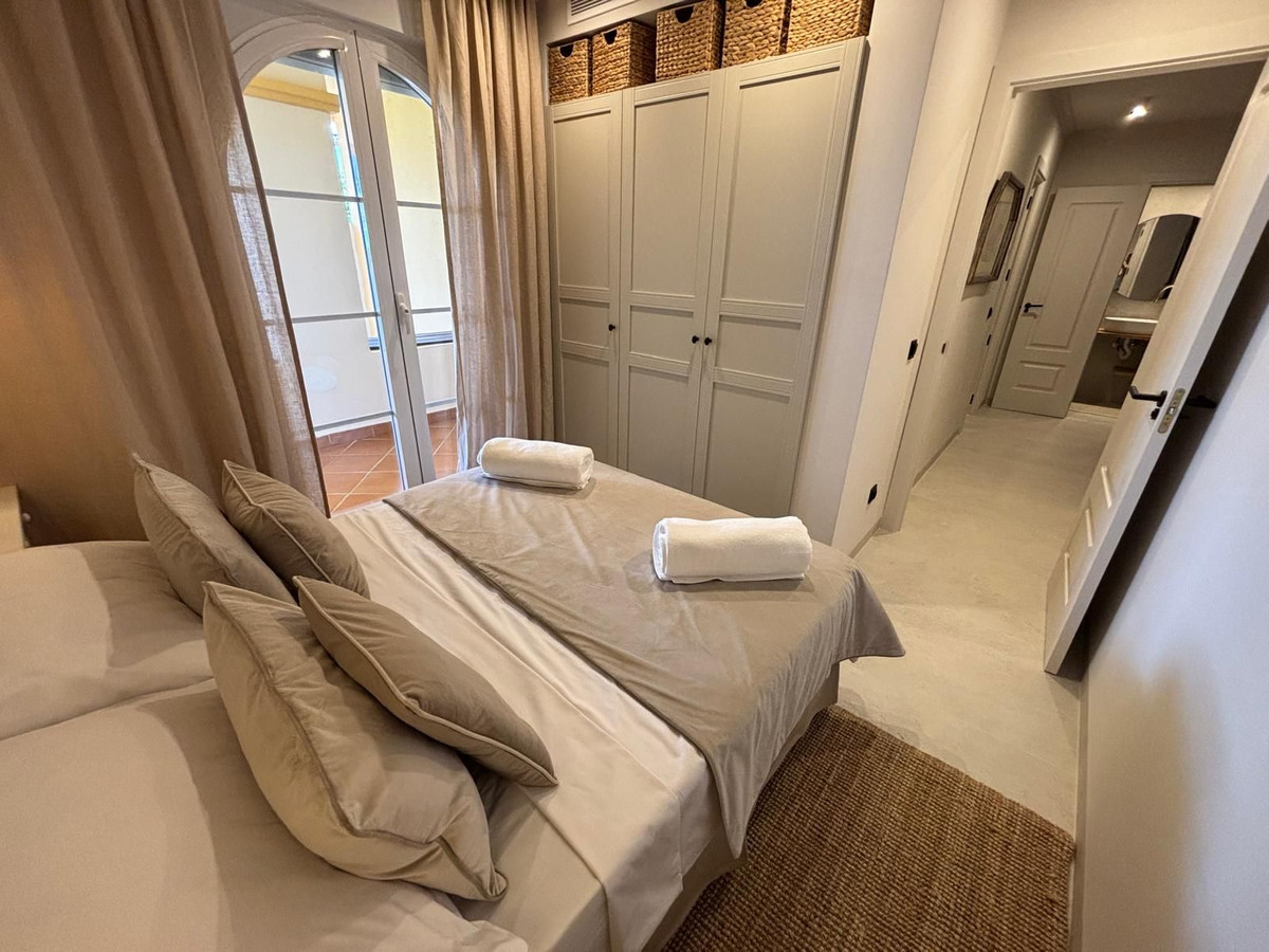 3 Bed Apartment for sale in Aloha Costa Del Sol, Málaga, Spain
