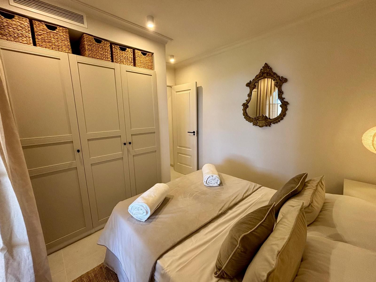 3 Bed Apartment for sale in Aloha Costa Del Sol, Málaga, Spain