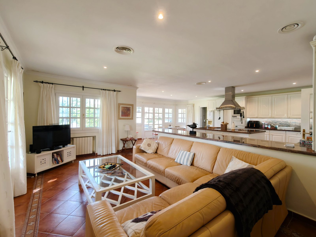 5 Bed Townhouse for sale in San Roque Club Costa Del Sol, Cádiz, Spain