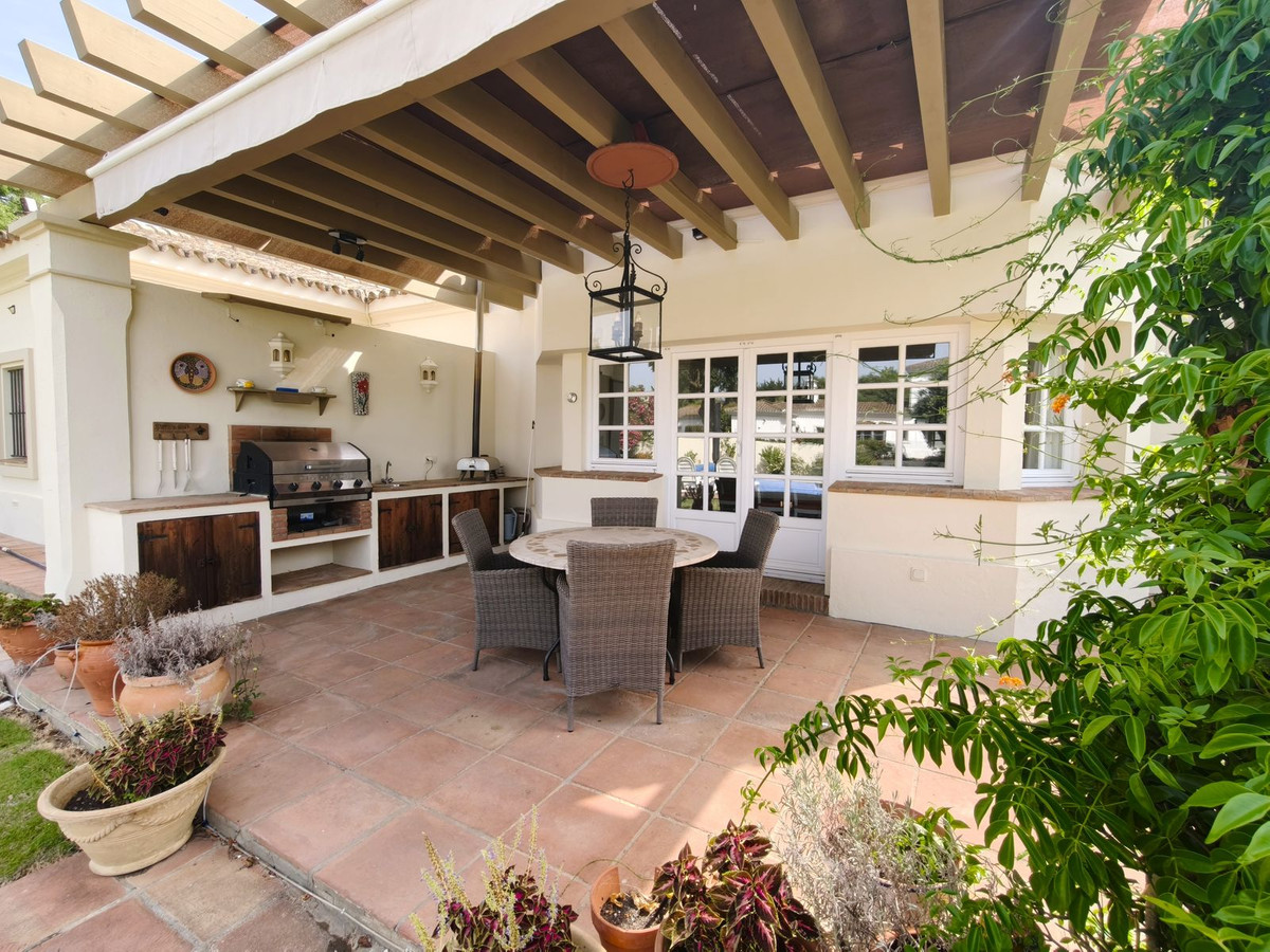 5 Bed Townhouse for sale in San Roque Club Costa Del Sol, Cádiz, Spain
