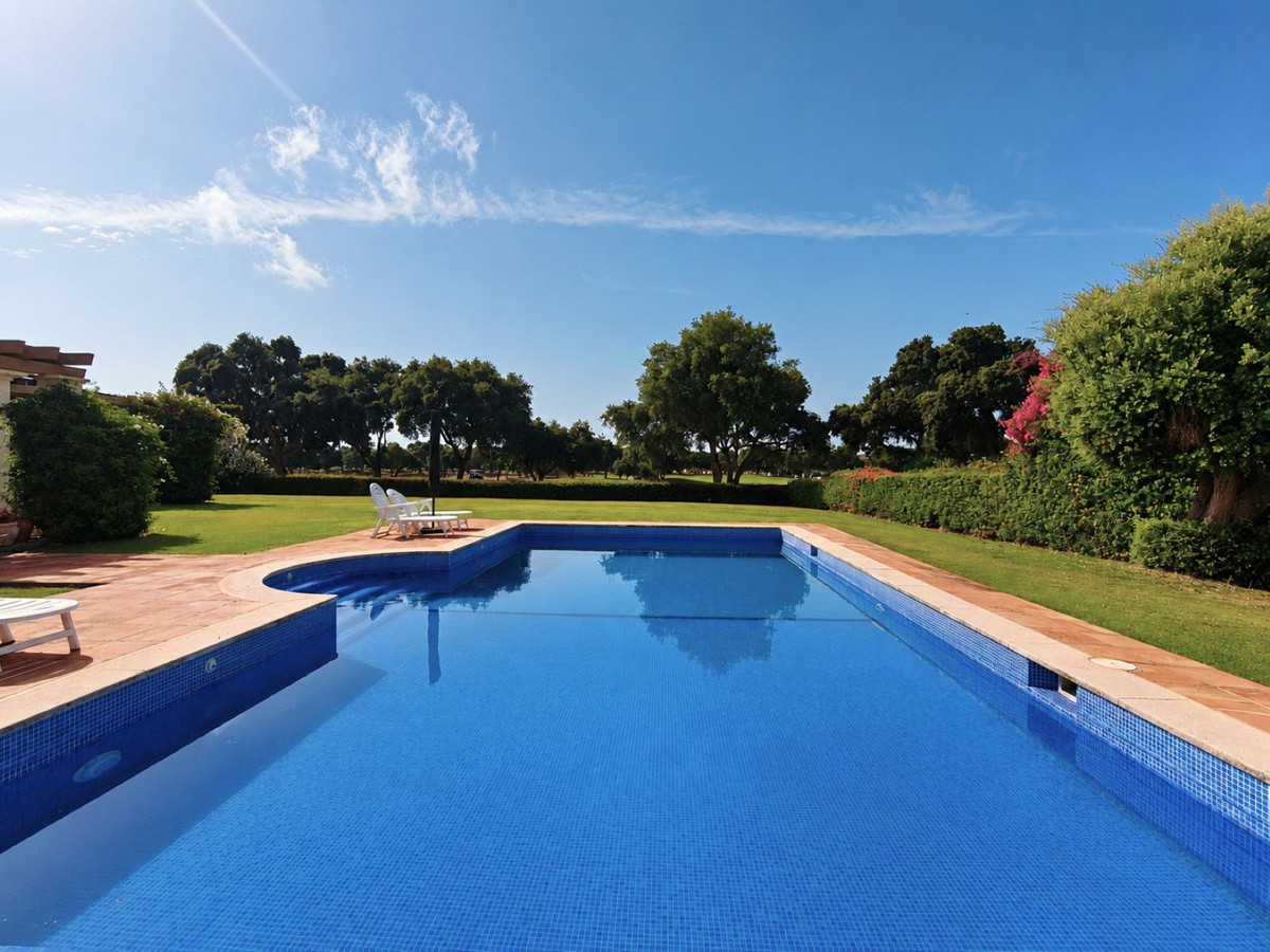 5 Bed Townhouse for sale in San Roque Club Costa Del Sol, Cádiz, Spain