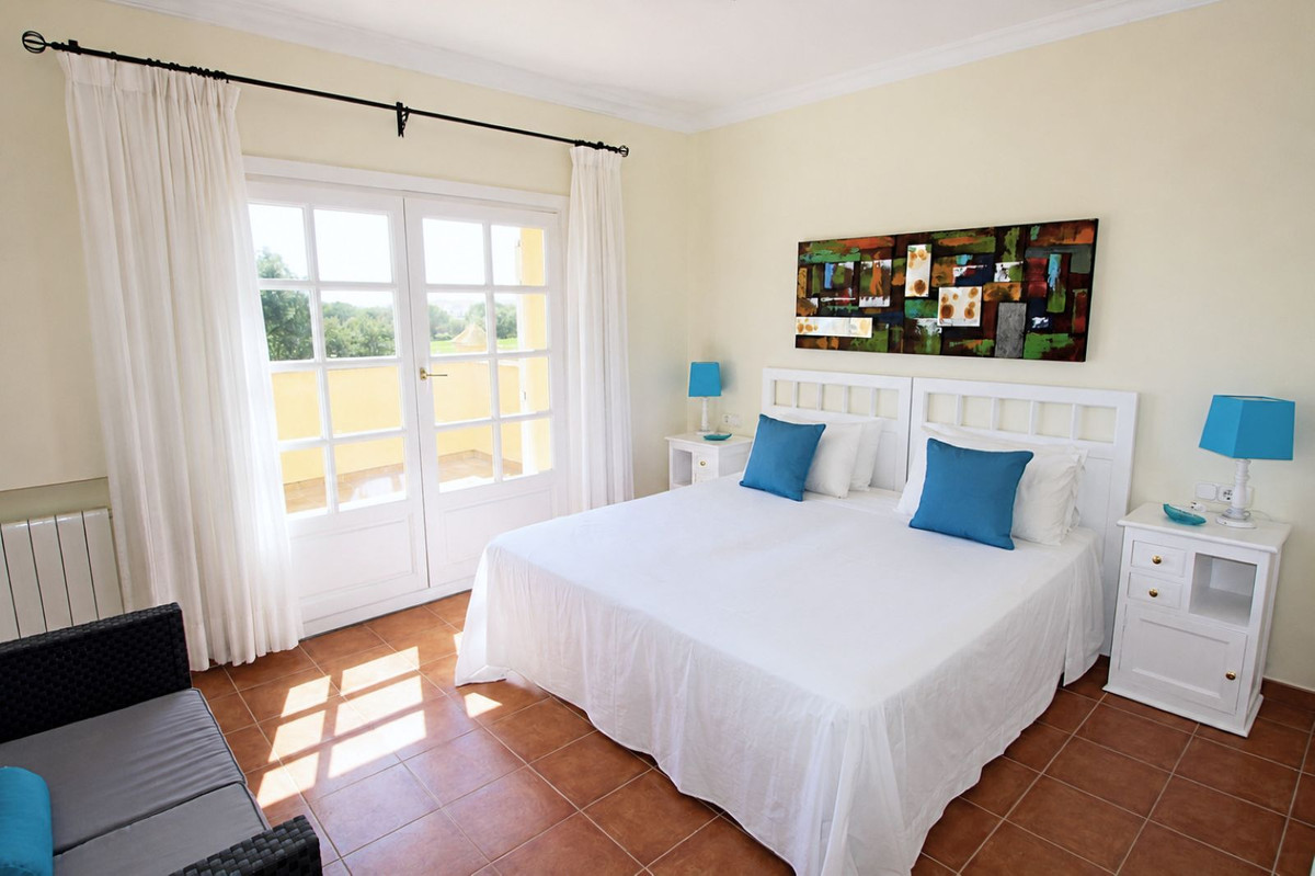 5 Bed Townhouse for sale in San Roque Club Costa Del Sol, Cádiz, Spain