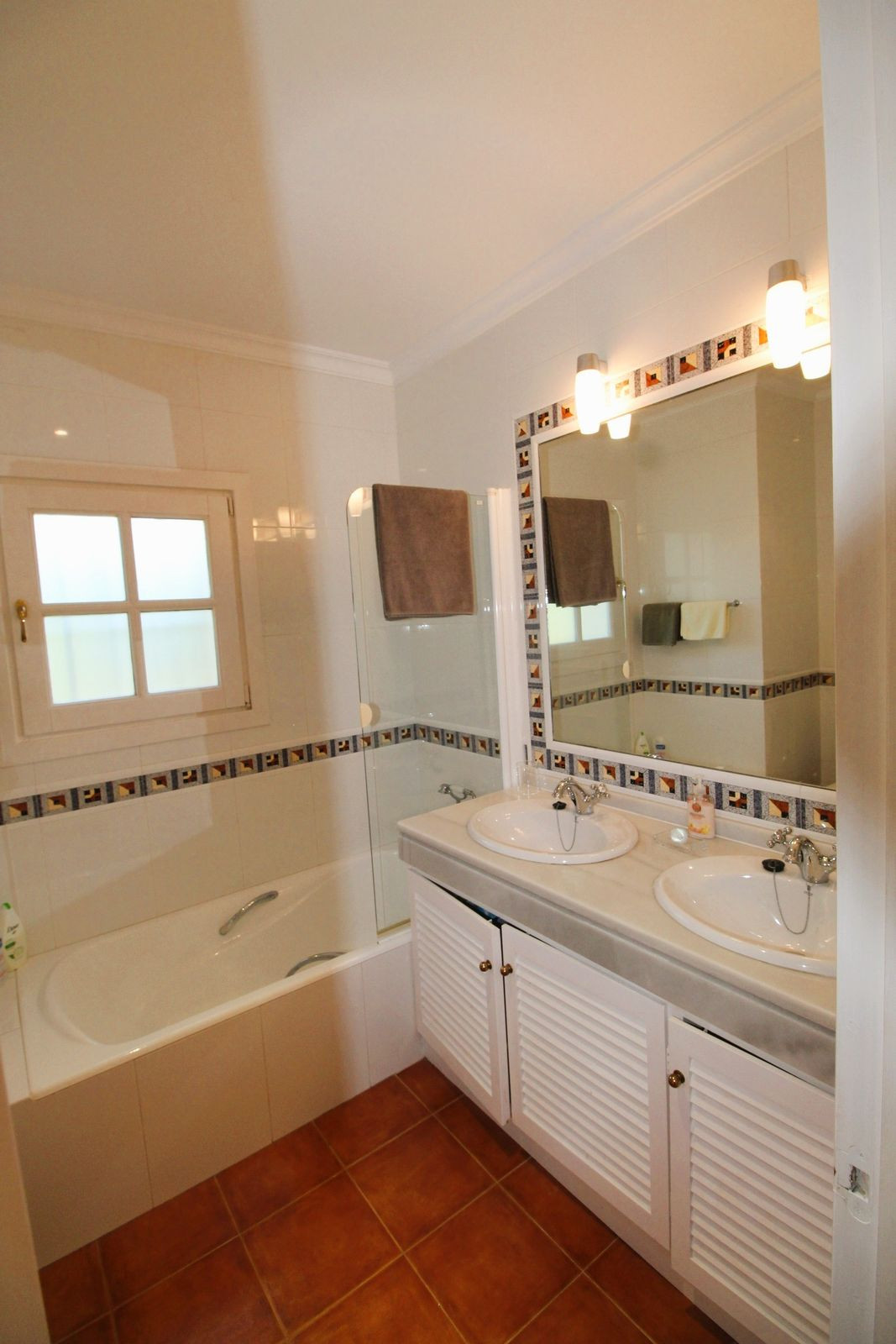 5 Bed Townhouse for sale in San Roque Club Costa Del Sol, Cádiz, Spain
