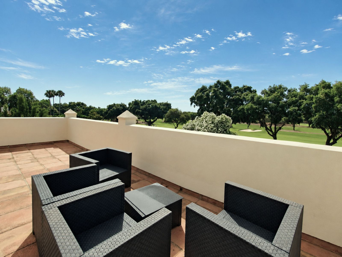 5 Bed Townhouse for sale in San Roque Club Costa Del Sol, Cádiz, Spain