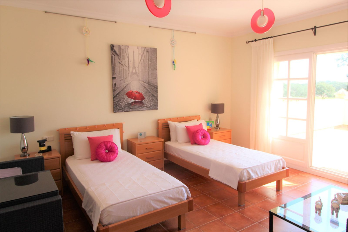 5 Bed Townhouse for sale in San Roque Club Costa Del Sol, Cádiz, Spain