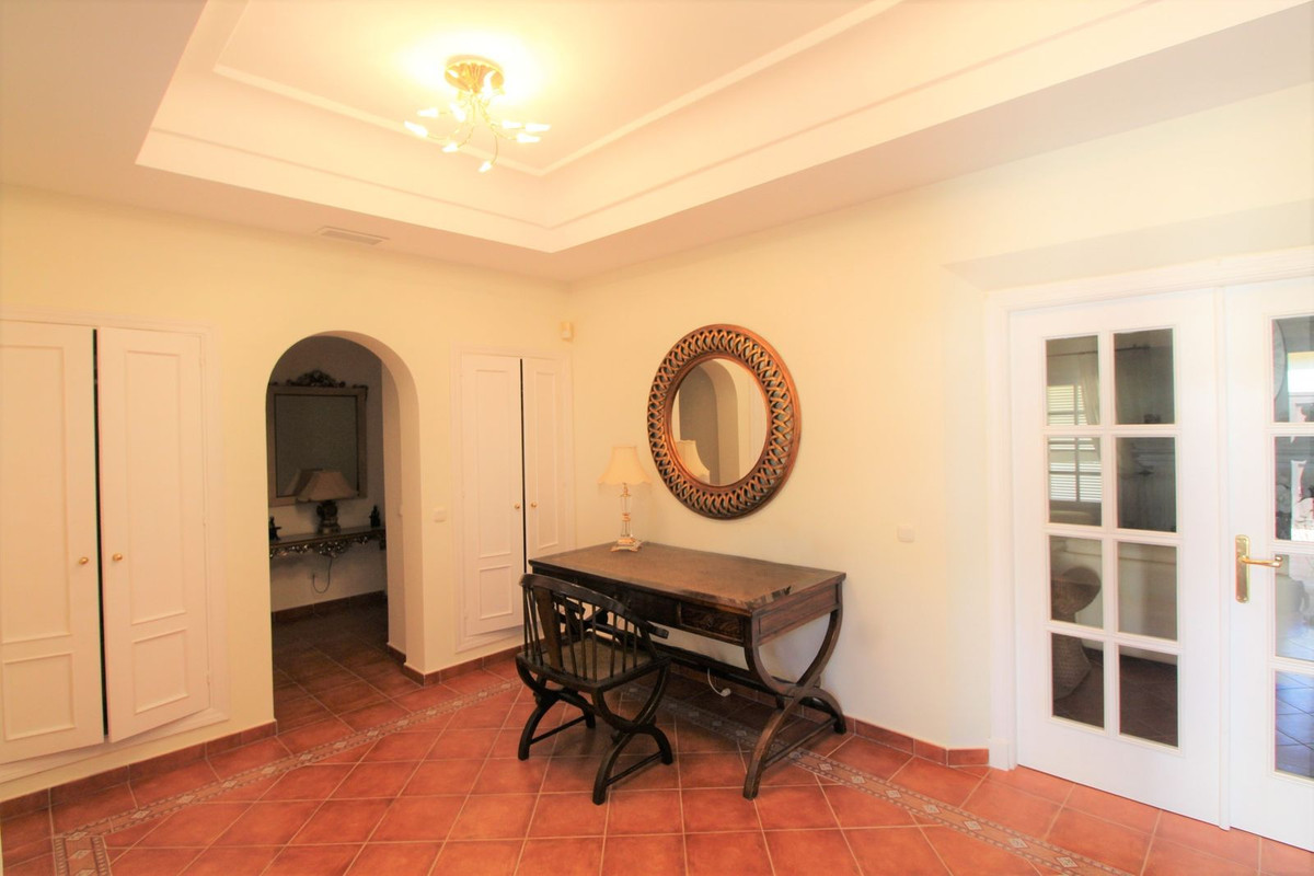 5 Bed Townhouse for sale in San Roque Club Costa Del Sol, Cádiz, Spain