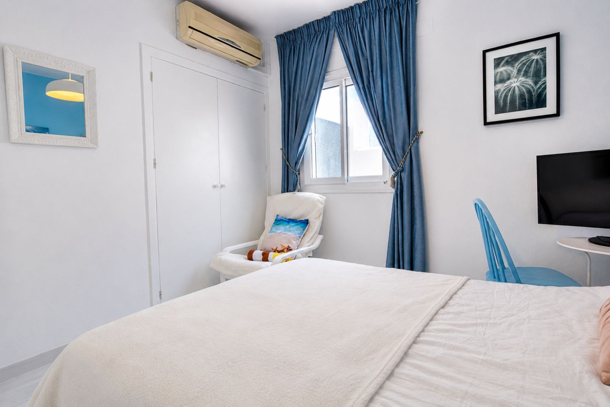 Se vende Villa - Chalet de 2 dormitorios en Costa Del Sol, Málaga, España