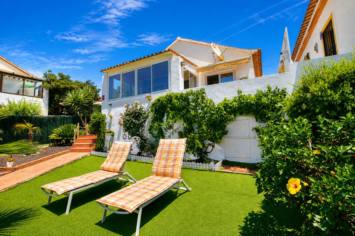 Se vende Villa - Chalet de 2 dormitorios en Costa Del Sol, Málaga, España