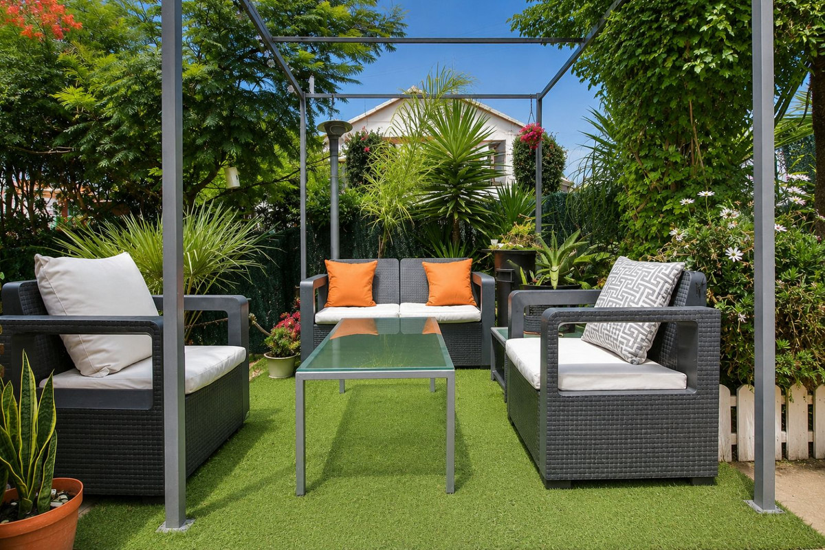 Se vende Villa - Chalet de 2 dormitorios en Costa Del Sol, Málaga, España