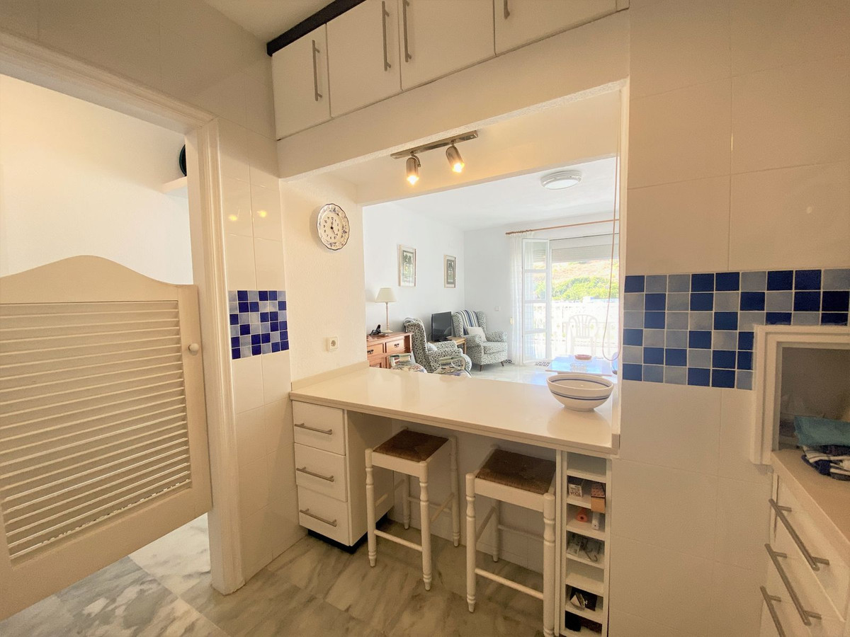 3 Bed Apartment for sale in Fuengirola Costa Del Sol, Málaga, Spain