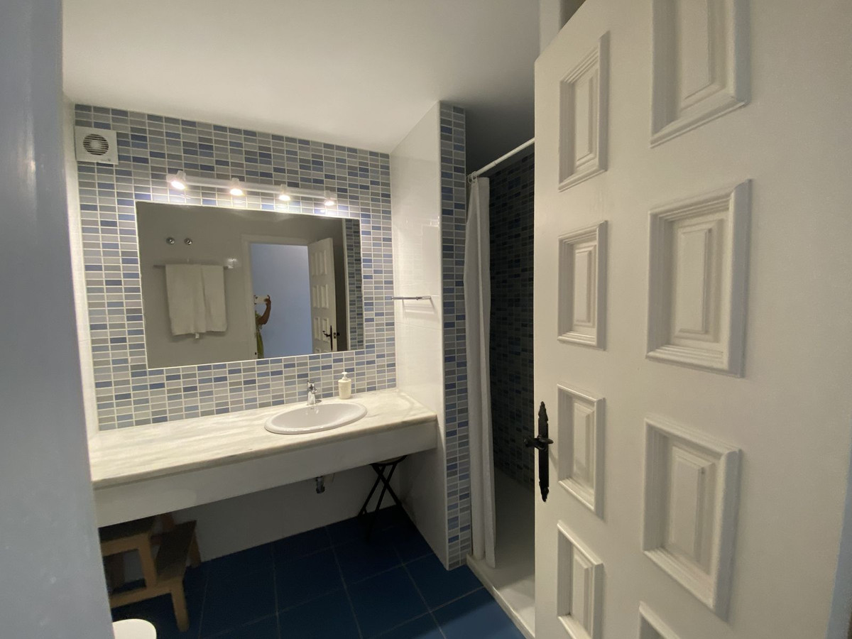 3 Bed Apartment for sale in Fuengirola Costa Del Sol, Málaga, Spain