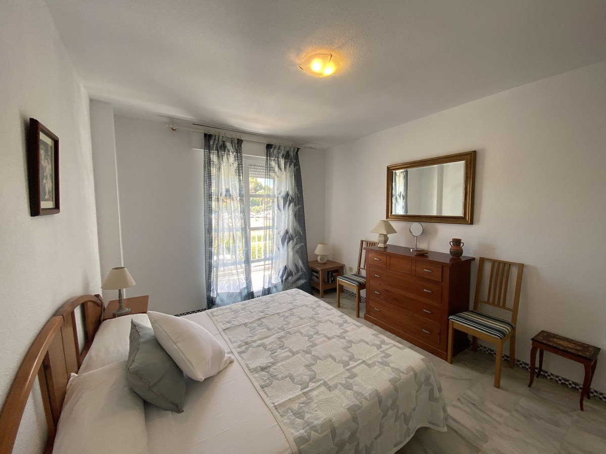 3 Bed Apartment for sale in Fuengirola Costa Del Sol, Málaga, Spain