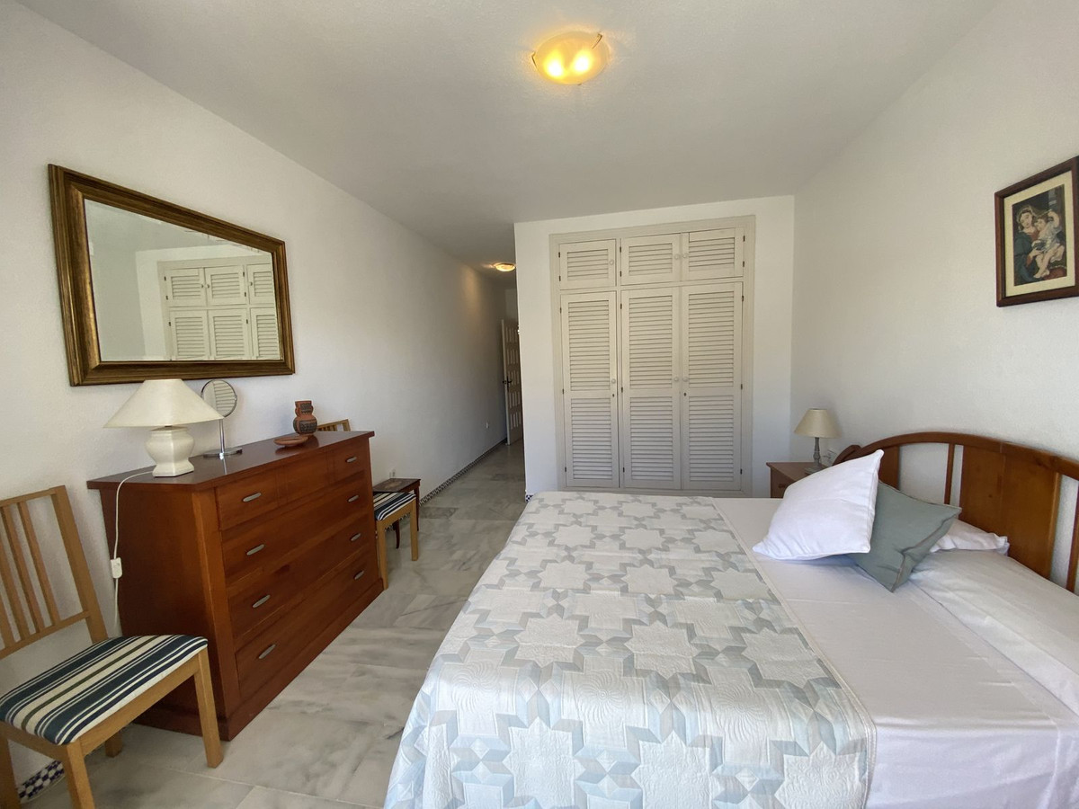 3 Bed Apartment for sale in Fuengirola Costa Del Sol, Málaga, Spain