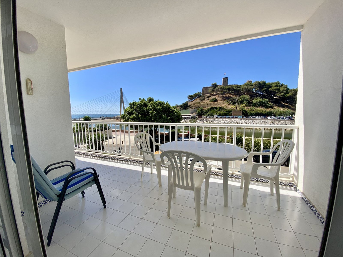 3 Bed Apartment for sale in Fuengirola Costa Del Sol, Málaga, Spain