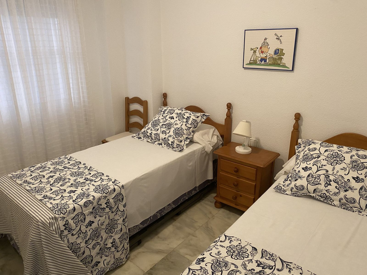 3 Bed Apartment for sale in Fuengirola Costa Del Sol, Málaga, Spain