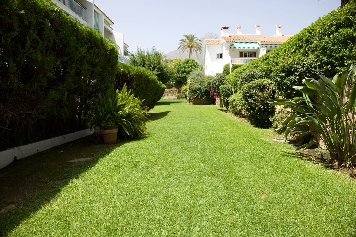Se vende Apartamento Planta Baja de 2 dormitorios en Costa Del Sol, Málaga, España