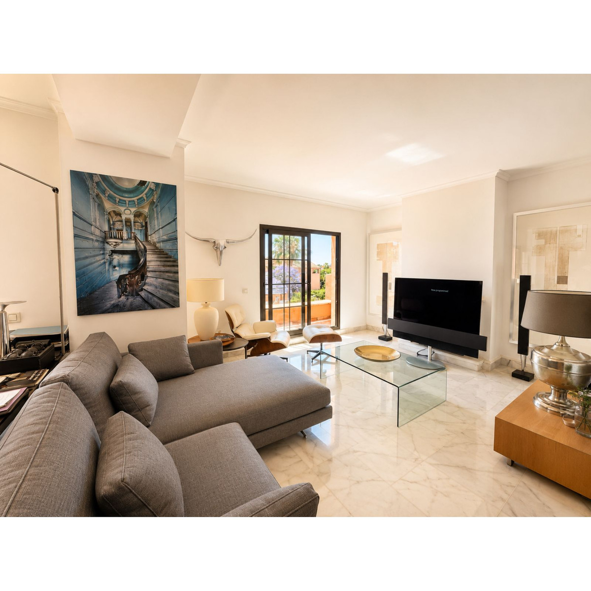 3 Bed Apartment for sale in Estepona Costa Del Sol, Málaga, Spain