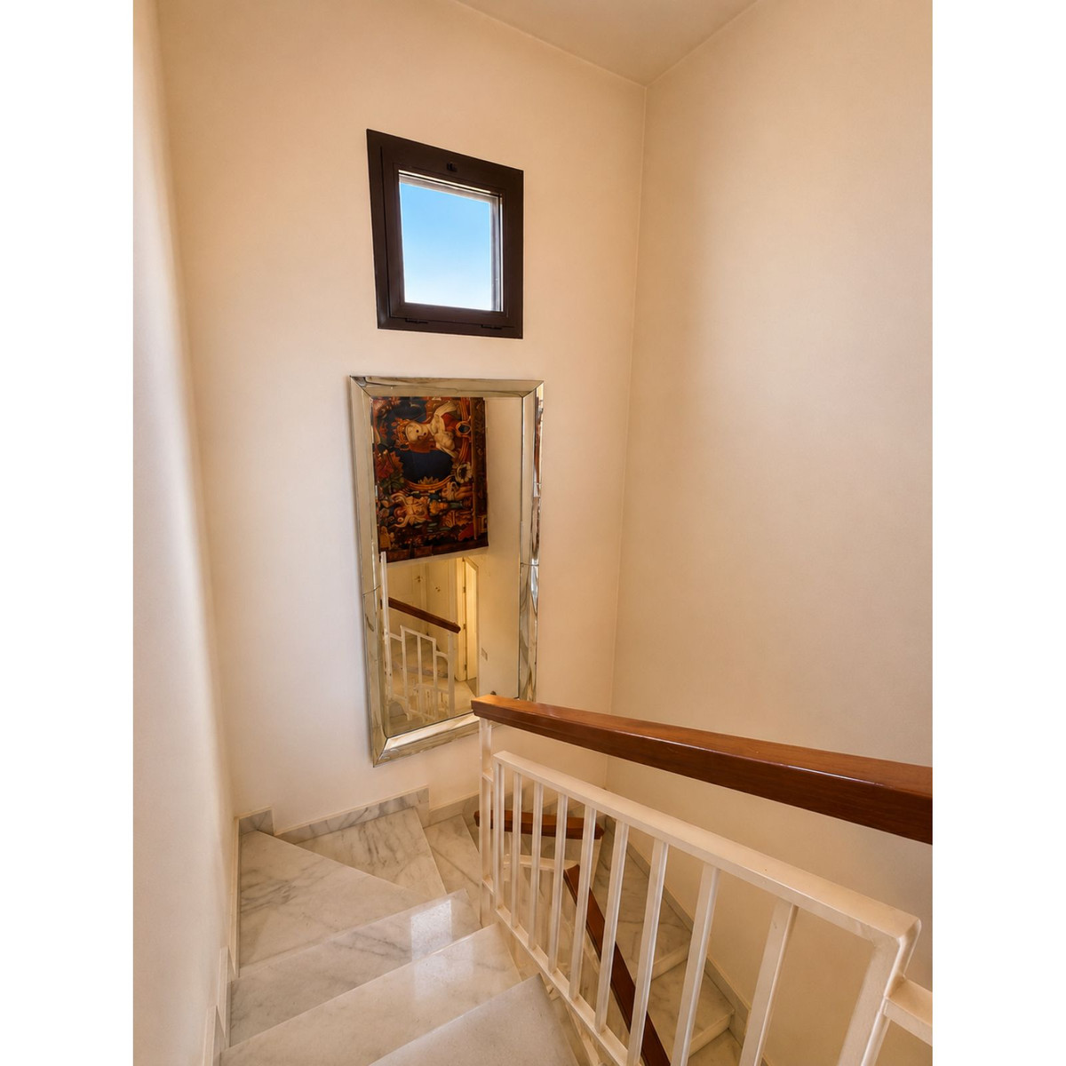 3 Bed Apartment for sale in Estepona Costa Del Sol, Málaga, Spain