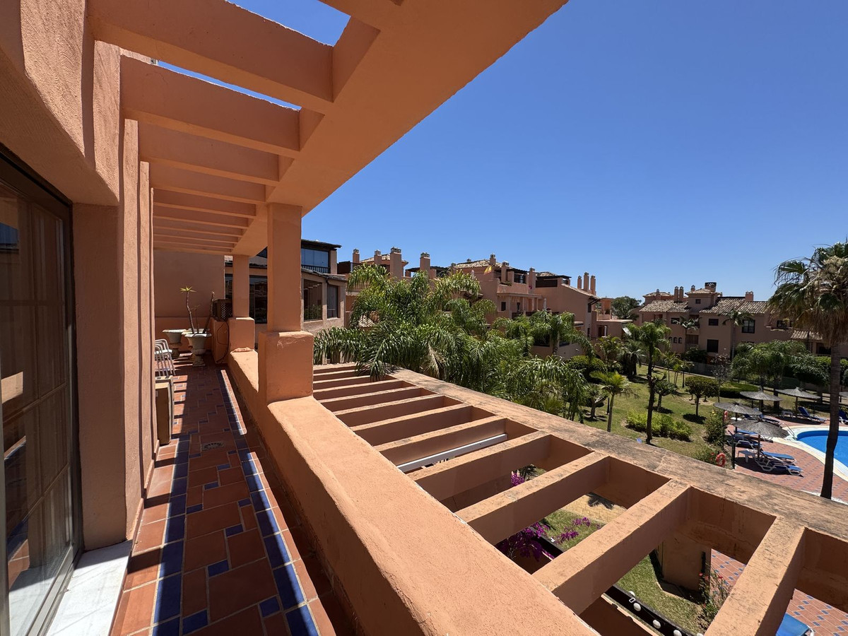 3 Bed Apartment for sale in Estepona Costa Del Sol, Málaga, Spain