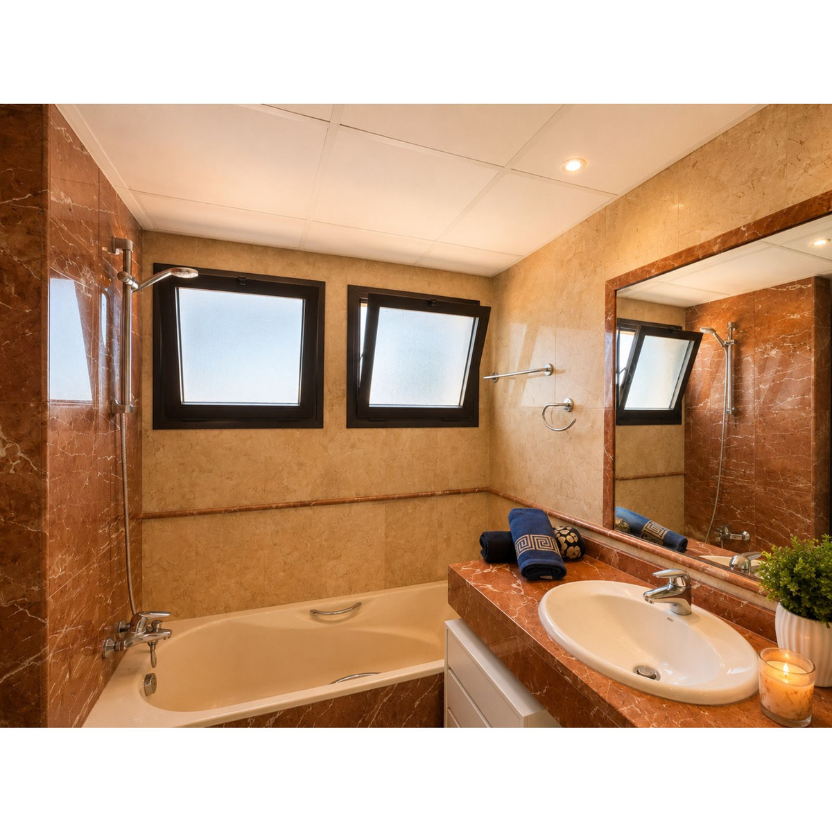 3 Bed Apartment for sale in Estepona Costa Del Sol, Málaga, Spain